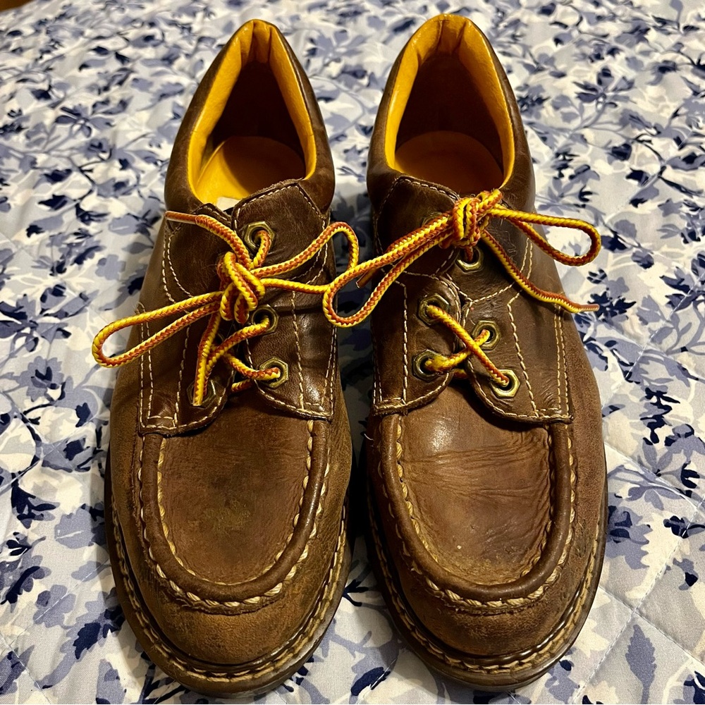 Vintage 9 & Co Vintage 90’s Brown Leather Hiking Boots